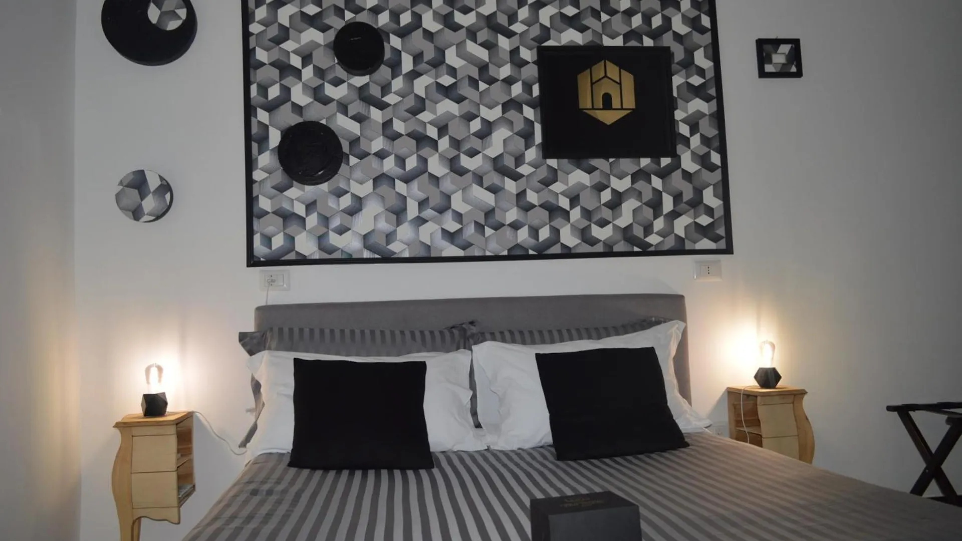 Geometric Art Home Bari Guest house